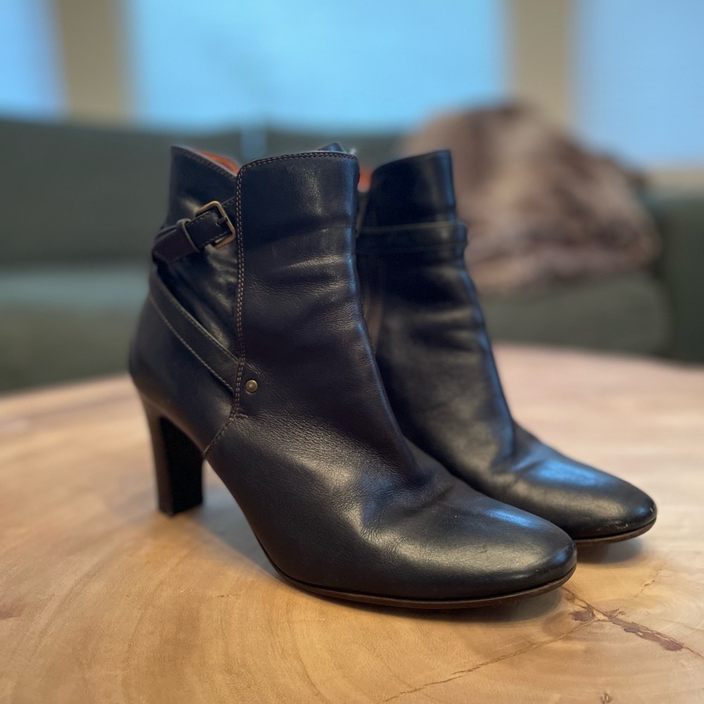 Banana Republic Leather Ankle Boot - Dark Green